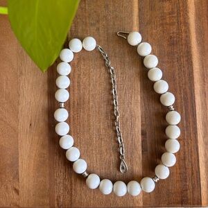 ☀️Elegant White Beaded Necklace
